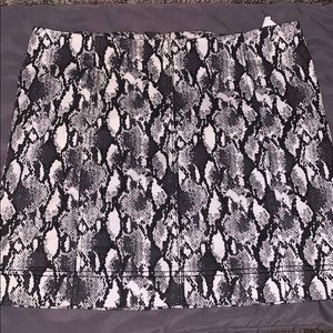 Snake skin print high rise skirt